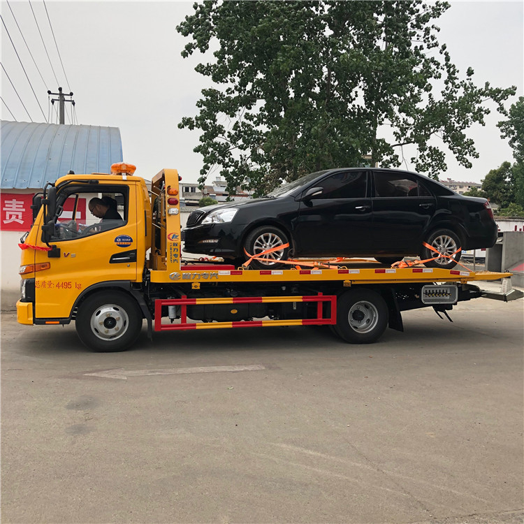 JAC Wheel Lift Tow Truck 100km/H Max Speed , 4 Ton Flatbed Tow Truck Light Duty