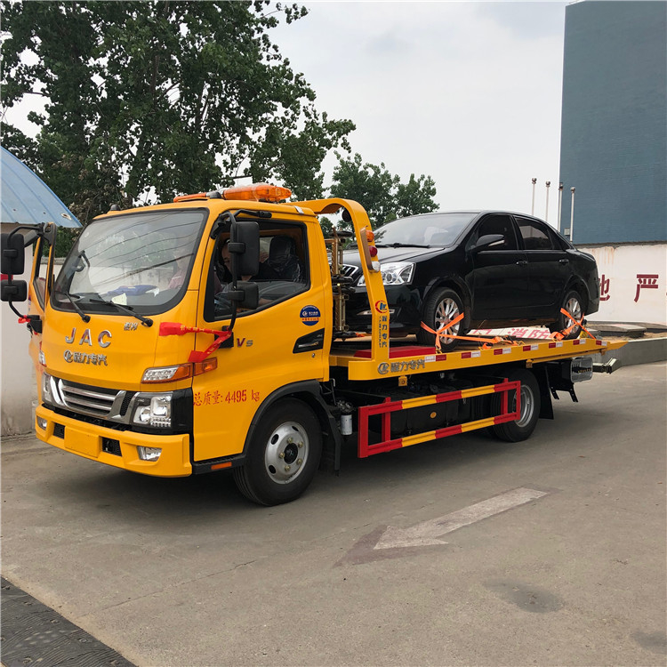 JAC Wheel Lift Tow Truck 100km/H Max Speed , 4 Ton Flatbed Tow Truck Light Duty