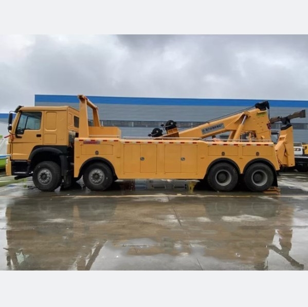 8*4 Heavy Duty Rotator Tow Truck , 30 Ton Rotator Wrecker Towing Truck