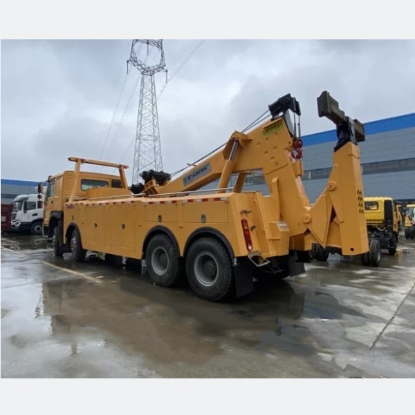 8*4 Heavy Duty Rotator Tow Truck , 30 Ton Rotator Wrecker Towing Truck