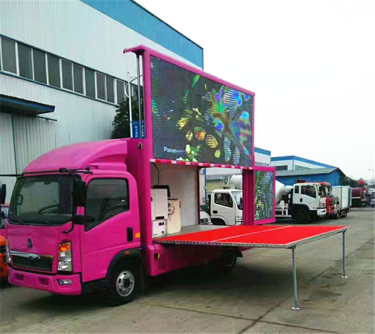 120HP LED Mobile Advertising Truck P8 4x2 Digital With Stage