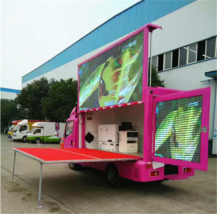 120HP LED Mobile Advertising Truck P8 4x2 Digital With Stage