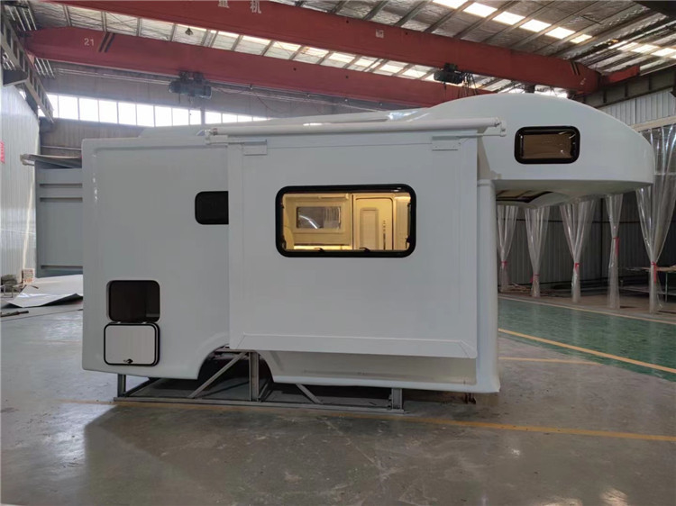 Customized White Camper Shell Body Luxury Decoration Assembling RV Box Mounted