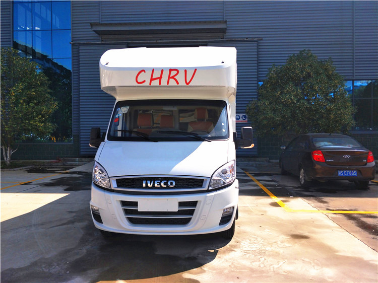 Automatic Transmission RV Caravan Van Foton , Fiberglass Outdoor Camping Car Decorated