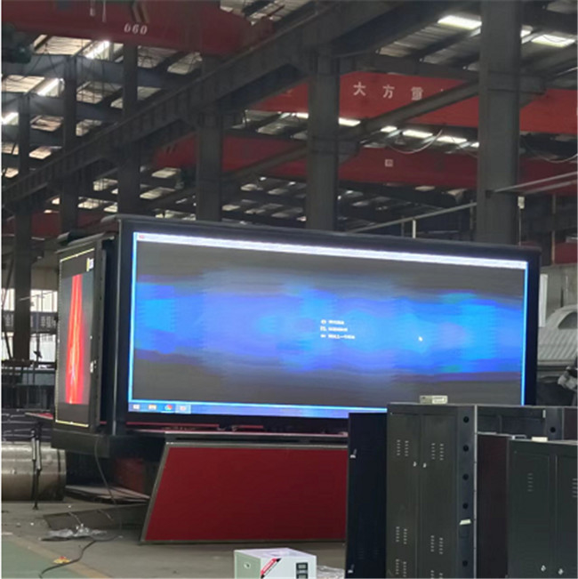 16ft 220V Mobile LED Display Truck 3 Sides P4 Digital LED Truck With Screen Lifting