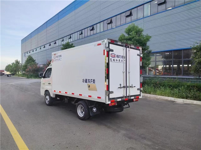 Polyurethane Refrigerator Box Truck 115km/H 1.5 Ton Ice Cream Freezer Truck
