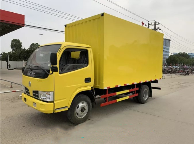 Dongfeng 3.5 Ton Light Duty Van Truck Small Size Cargo Truck