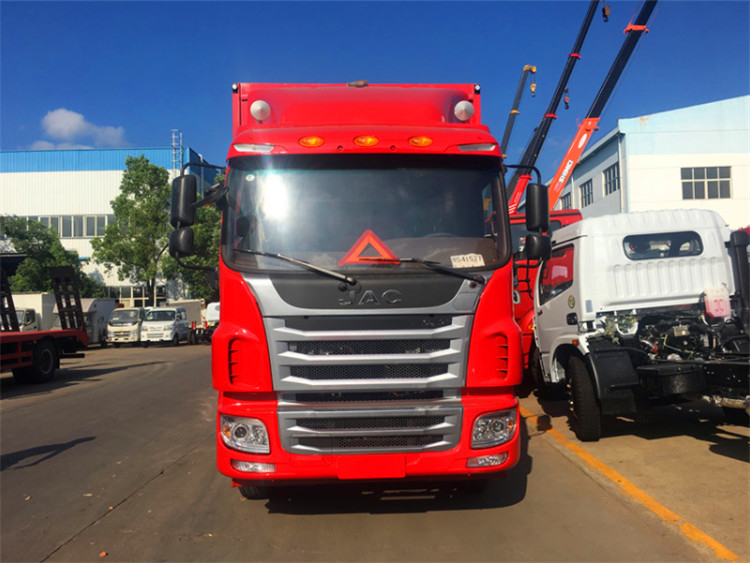 JAC Light Duty Cargo Vans 10 Ton Box Truck 100Km/H 7800*2450*2500 mm
