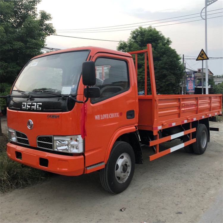 100Km/h Light Duty Cargo Vans Truck 82hp 4*2 Diesel Fuel Type