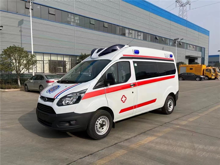6 Seats Diesel Medium Duty Ambulance Emergency Monitoring Ford V362 Transit Van Ambulance