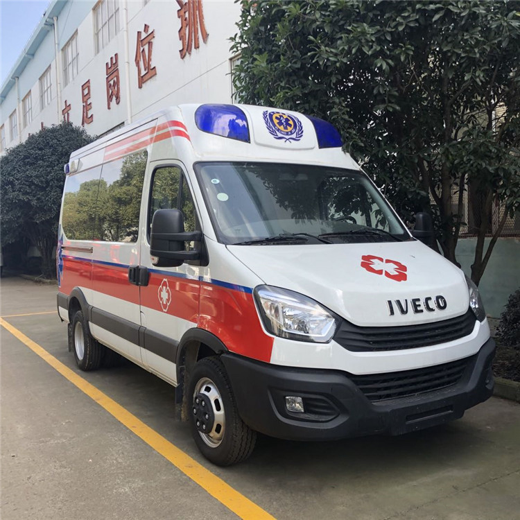 IVECO First Aid Medium Duty Ambulance 130 Km/H Diesel Type 4*2