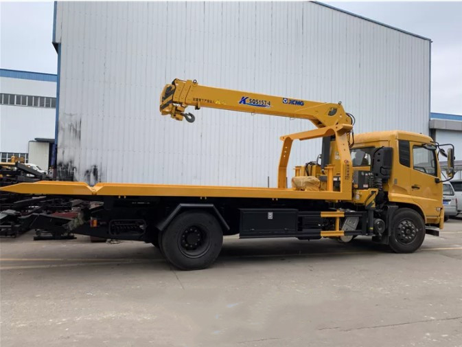 8 - 10 Ton Car Wrecker Tow Truck Platform 6.3T  Wheel Base 4500mm Heavy Duty Towing