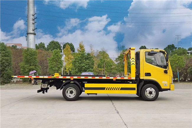 5 Tons Winch Tow Truck FOTON Aumark 4*2 cheap Flatbed Towing Truck For Sale