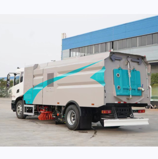 100 Km/H Mini Foton Vacuum Road Sweeper Truck For Thorough Cleaning 95Hp sweeper truck