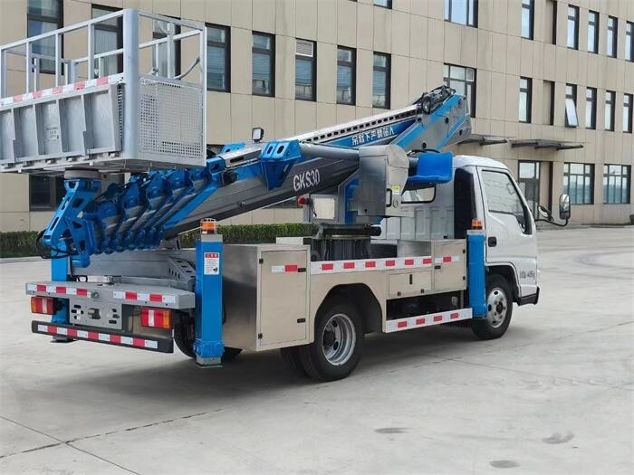 QuanChai/Q23-132E60 Aerial Work Platform Truck With JMC Chassis 1540/1540 Mm Suspension