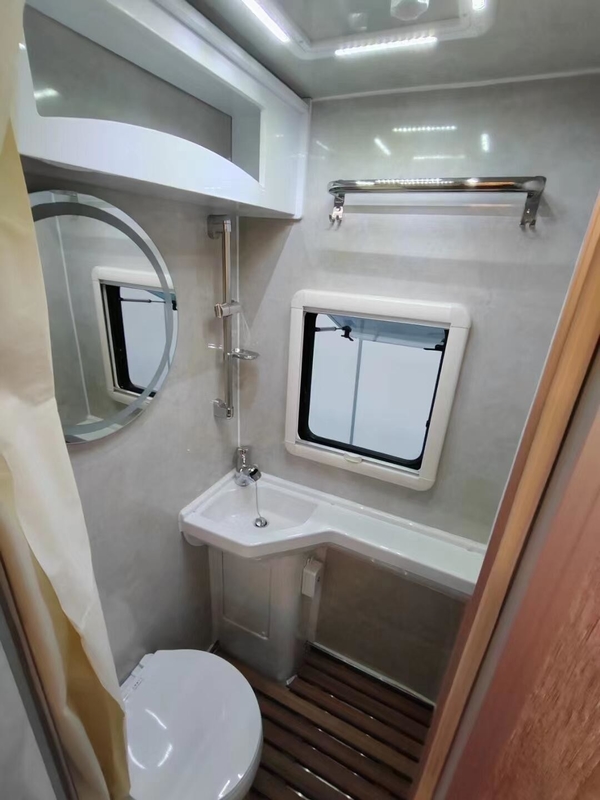 Rv Caravan Yuejin S500 Model C Motorhome With Sleeping Capacity For 4-6 People - CLW OE NO