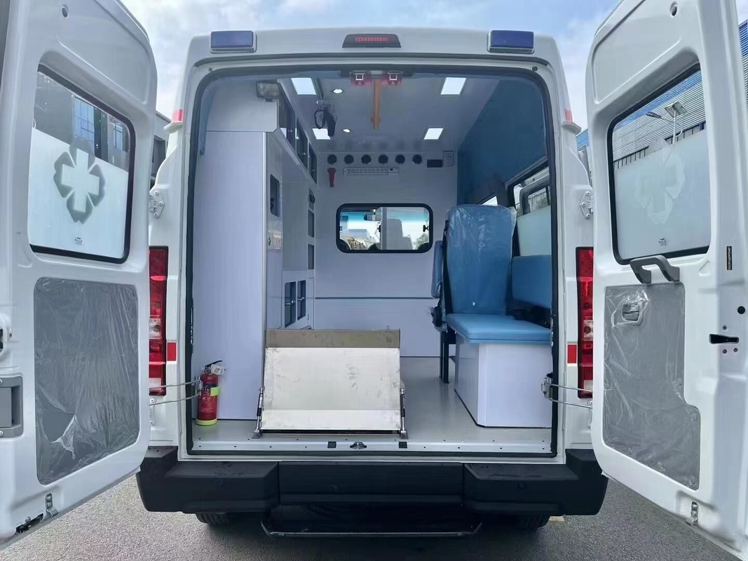 LHD/RHD Ambulances 4x2/4x4 Drive Type Bulk Ship Transport Package  Ambulance For Sale