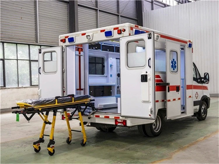 Emergency Ambulance Car With Euro 5  Emission Standard Curb Weight 2970 Kg Medical Rescue Vehicle