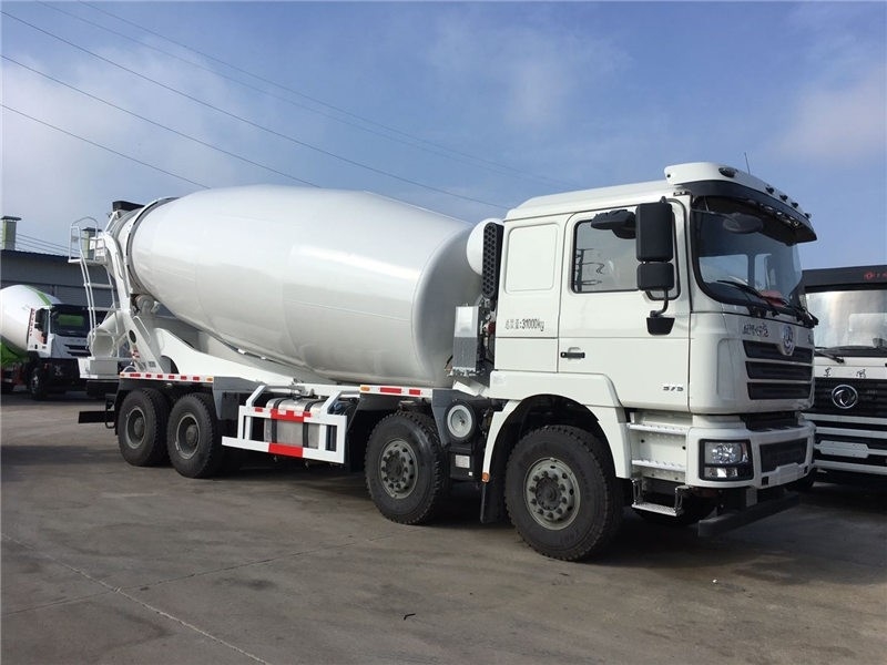 12 14 15 Cu Ft Cement Mixer 10 Speed Forward 2 Reverse SINOTRUK HOWO Mud Mixing Truck