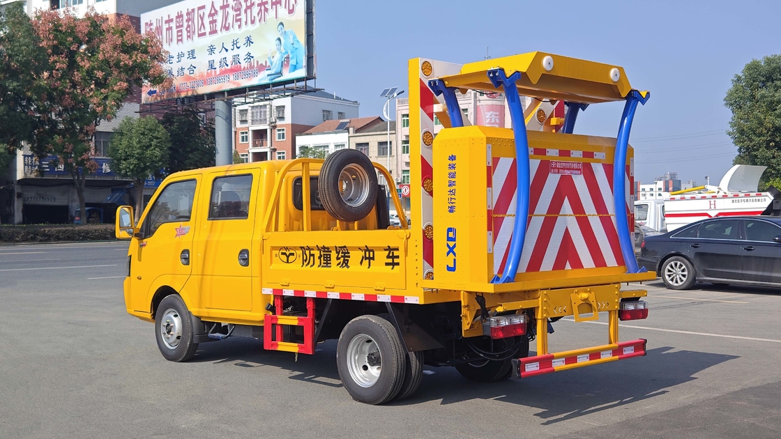 Buffer Truck Dongfeng 101 Max Speed  Anti-Collision Buffer Attenuator Truck For Sale
