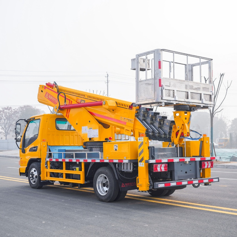 Two Person Cab Aerial Work Platform Truck with Front and Rear V Outriggers