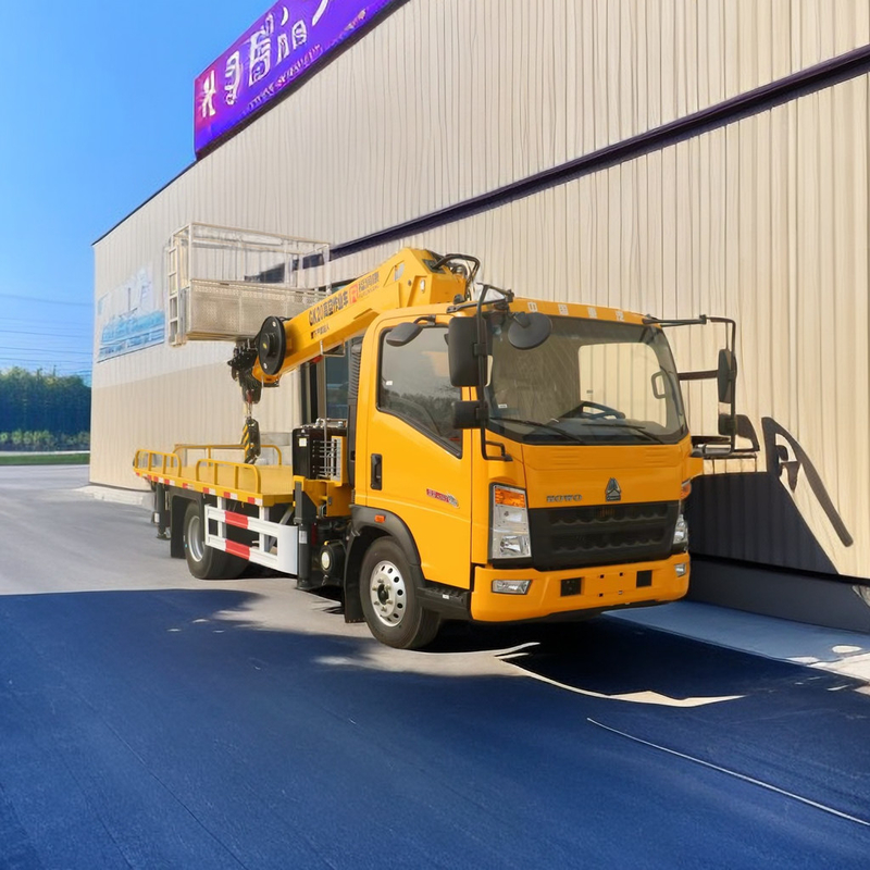 4955kg Weight 4x2 Drive Aerial Work Platform Truck With 21M Telescopic Boom