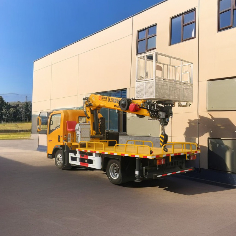 360º Rotation 21m Telescopic Boom Aerial Work Platform Truck with Two Row Cab