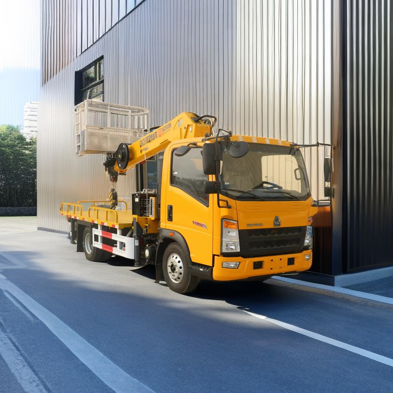 Howo Aerial Work Platform , Three Section 21M Telescopic Boom Work Platform