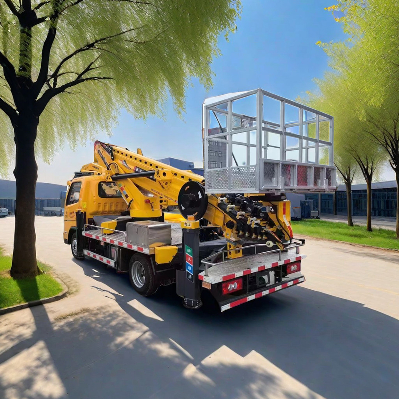 5850x2000x2750mm Truck Mounted Aerial Work Platform 95km/h Aerial Work Platform