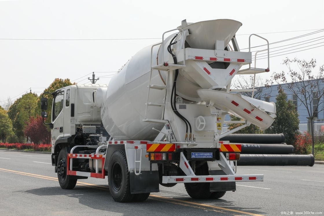 Euro 3 Foton Small 3 Cubic Meters Concrete Mixer Truck  83 Max Speed(Km/H) Truck Mixer Truck