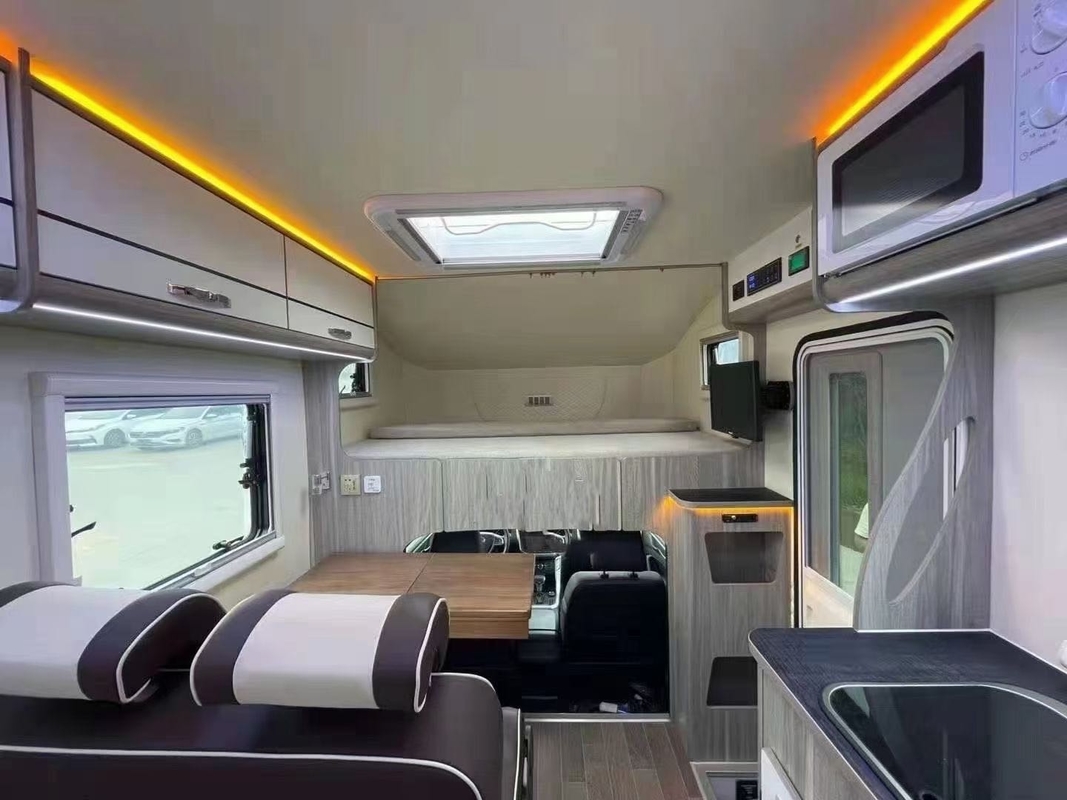Yuejin Foton Outdoor Camper Van Automatic Transmission  4*2 Motorhome RV Caravan