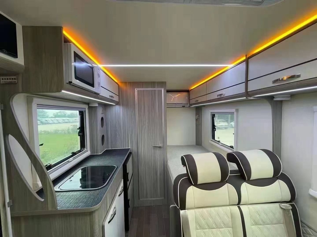 Yuejin Foton Outdoor Camper Van Automatic Transmission  4*2 Motorhome RV Caravan