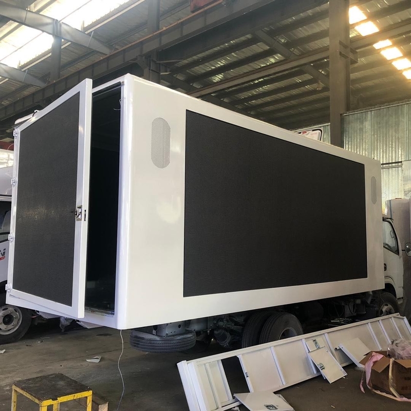 Customized Isuzu Mobile Big Screen Truck P3 P4 P5 Digital For Truck Mounted With Weight 2500KG