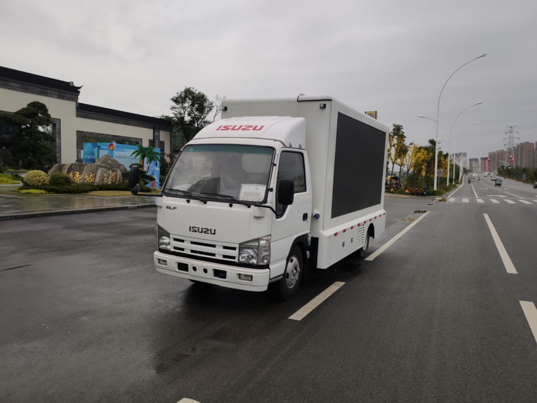 Isuzu P5 P6 P4 Truck Mounted Led Display 3840*1728mm Mobile LED Screen Trailer 102HP