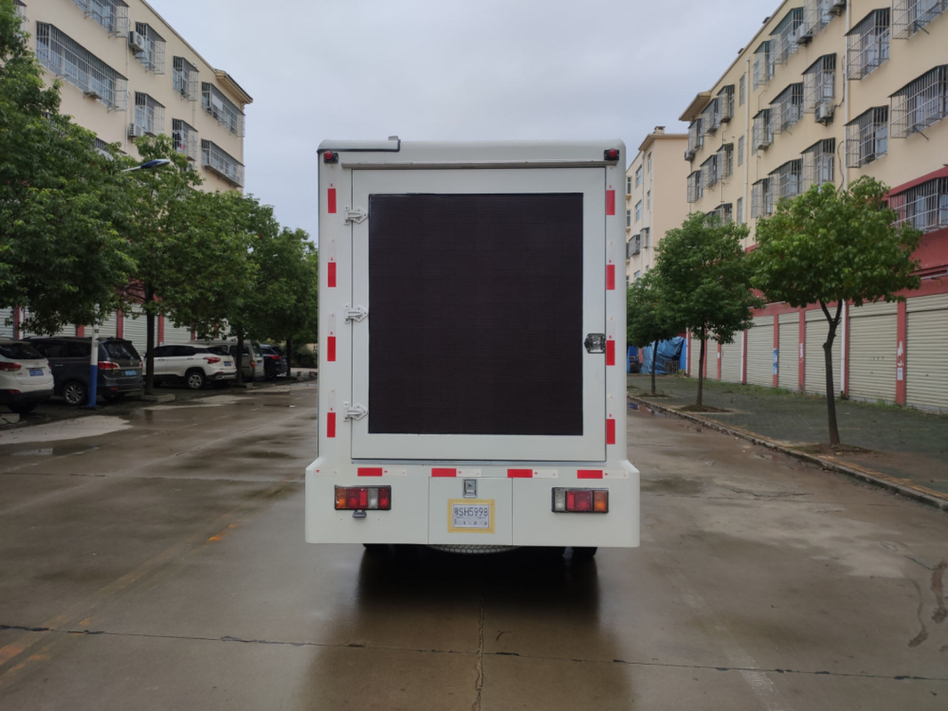 Isuzu P5 P6 P4 Truck Mounted Led Display 3840*1728mm Mobile LED Screen Trailer 102HP