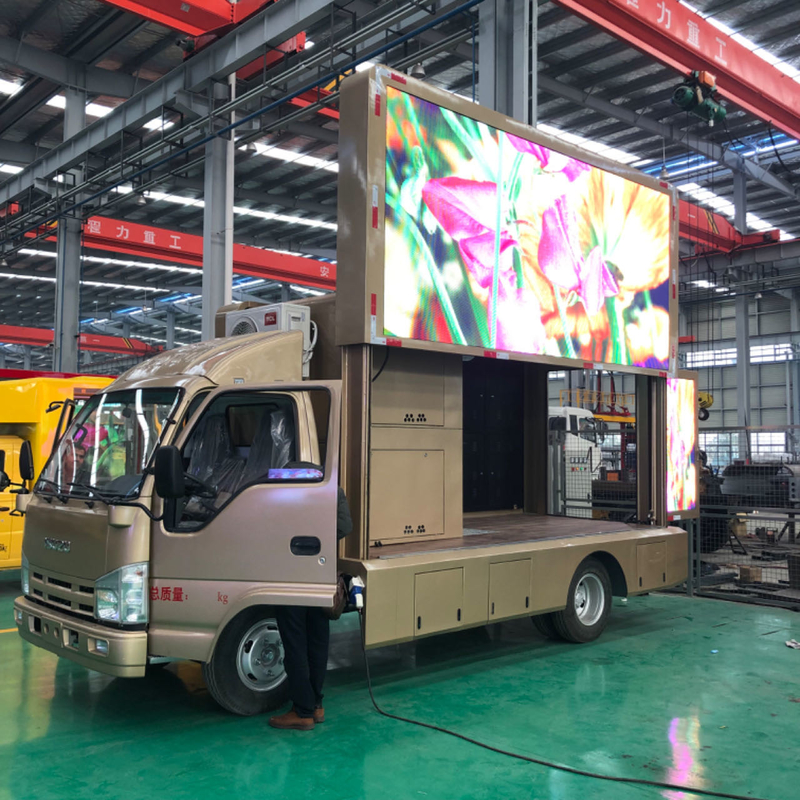 Isuzu 4×2 P6 Digital LED Billboard Truck 192*192mm  3 Sides High Brightness