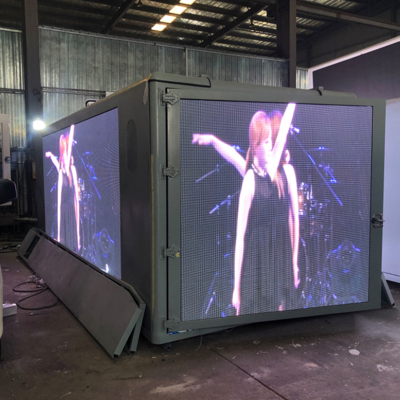 Customized  P4 Digital LED Screen Box For Truck Mounted Pixel Pitch 6 mm
