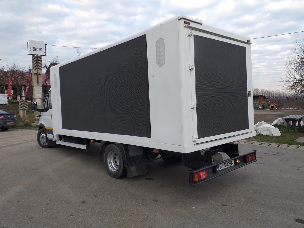 Chinese Brand Mobile Advertising Car P4 P5 P6 P8 P10 LED Display Truck