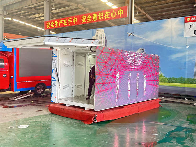 Outdoor Waterproof Mobile Truck Trailer Van Led Screen P4 Led Video Wall Panel For Advertising Music Festival Display