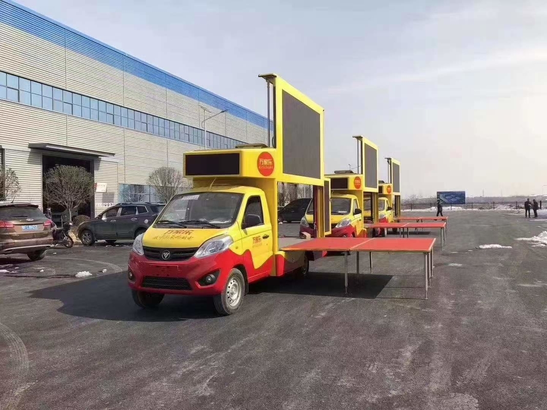 Small Foton Brand Advertising Vehicle Mounted LED Display Euro 6 Led Mobile Digital Advertising Sign Trailer