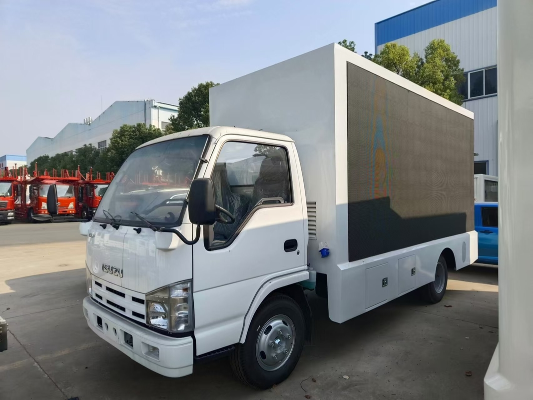 Japanese Brand Isuzu Mobile Led Truck Advertising P3 P4 P5 Small LED Mobile Led Display Trailer