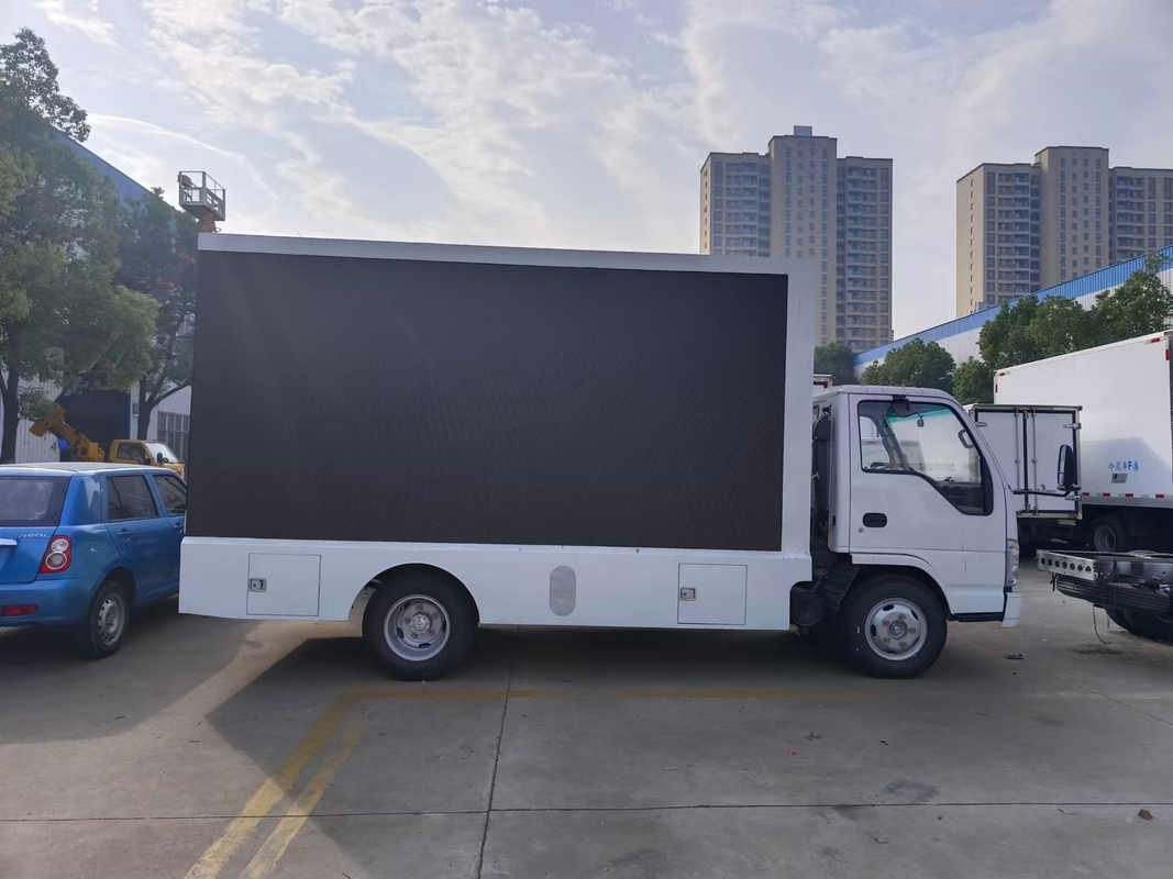 Japanese Brand Isuzu Mobile Led Truck Advertising P3 P4 P5 Small LED Mobile Led Display Trailer